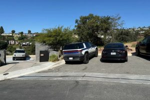 리비안 R2, 양산 직전 최종 검증 돌입…4월 중순 인도 시작 imgi 20 HAqv5nFaYAAtNe6 3