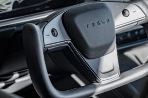 tesla logo model x 1000x600