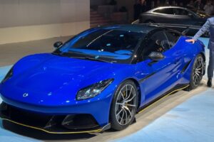 006ybaosgy1i0qk2yd9k7j33402c04qq 2048x1152 1 17