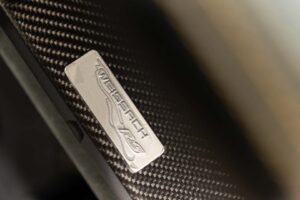 폼 미쳤네! 2년 걸려 수작업으로 제작된 