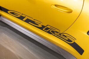 폼 미쳤네! 2년 걸려 수작업으로 제작된 