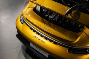 폼 미쳤네! 2년 걸려 수작업으로 제작된 