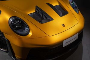 폼 미쳤네! 2년 걸려 수작업으로 제작된 