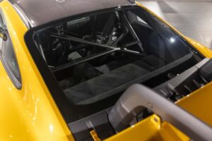 폼 미쳤네! 2년 걸려 수작업으로 제작된 