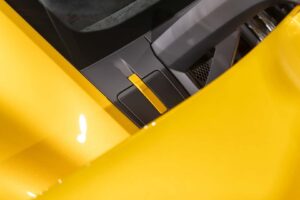 폼 미쳤네! 2년 걸려 수작업으로 제작된 