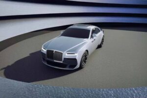 엥글러 오토모티브, 2025년형 롤스로이스 고스트 쿠페 공개... 36억원에 달하는 슈퍼 리치 상품