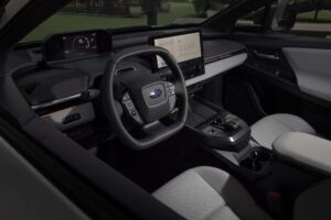 2026 Subaru Solterra 16 19