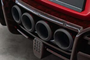 만소리, 페라리 푸로산게 기반