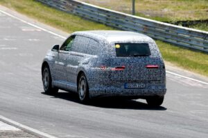 2026 genesis gv90 three row luxury electric suv caught lapping the nurburgring in anger 38 4