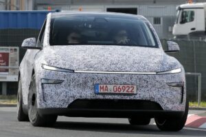 Tesla Model Y Performance front end cornering gtx3hl 3