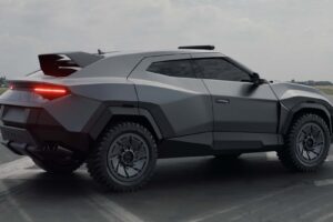 람보르기니 우루스 변신, 