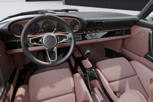 싱어, 포르쉐 911 카레라 쿠페 리이매진드 공개...100대 한정 생산