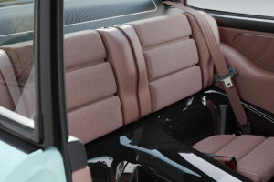 싱어, 포르쉐 911 카레라 쿠페 리이매진드 공개...100대 한정 생산