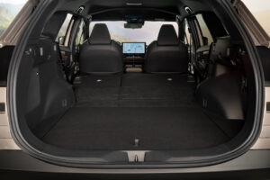 2025 bz4xtouring int 17 15