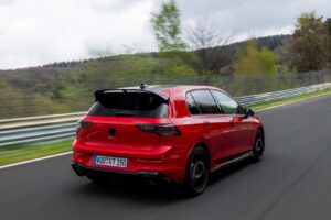 50주년을 기념하는 진짜 GTI — 폭스바겐 골프 GTI 에디션 50 공개