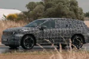 BMW iX3 prototype 2025 8 6