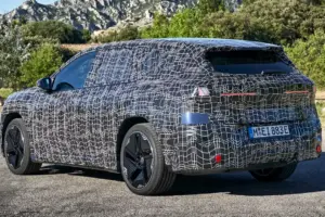 BMW iX3 prototype 2025 4 8