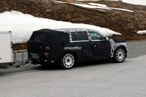 2026 genesis gv90 rocks triangular illuminated grille in new spy photos 8 5