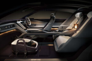 24 EXP 15 Interior 20