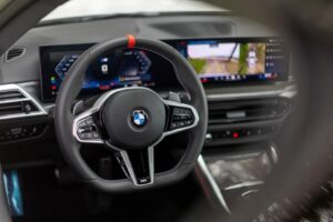 BMW M240i 카본 에디션 공개… M2보다 저렴한 ‘카본 맛집’