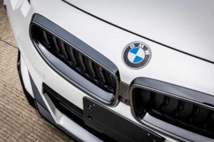 BMW M240i 카본 에디션 공개… M2보다 저렴한 ‘카본 맛집’