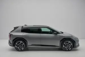 imgi 9 kia ev4 hachback uk 2025 03 1400x933.jpeg 14