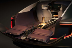 37 EXP 15 Interior 36