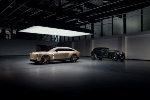 1 EXP 15 and 1930 Speed Six 21