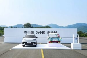 imgi 109 Hyundais electric SUV global test 1 15