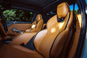 링브라더스, 1971년 애스턴 마틴 DBS