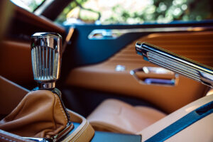 링브라더스, 1971년 애스턴 마틴 DBS