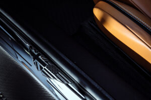 링브라더스, 1971년 애스턴 마틴 DBS