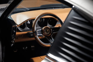 링브라더스, 1971년 애스턴 마틴 DBS