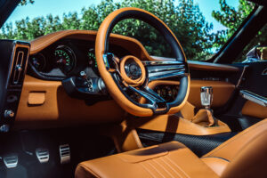 링브라더스, 1971년 애스턴 마틴 DBS