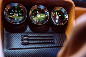 링브라더스, 1971년 애스턴 마틴 DBS