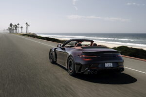 브라부스, 몬터레이 카위크서 1,000마력 ‘로켓 GTC 딥 레드’ 공개