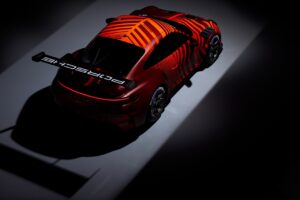 포르쉐, 내년 시즌 공략을 위한 911 레이스카 2종 공개... 공력성능 대폭 강화