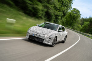 Original 28078 kia ev4 undergoes testing in europe 00 23