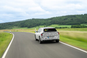 Original 28068 kia ev4 undergoes testing in europe09 13