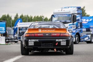 680마력 괴물 엔진 품은 러시아 드리프트카