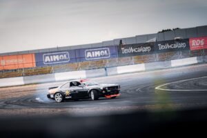 680마력 괴물 엔진 품은 러시아 드리프트카