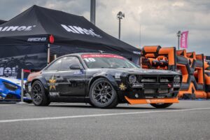 680마력 괴물 엔진 품은 러시아 드리프트카