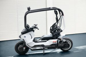 imgi 5 BMW Motorrad Vision CE 05 2