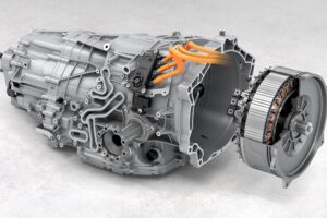 포르쉐 992.2 터보 S 등장…하이브리드 파워로 노르트슐라이페 14초 단축