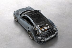 포르쉐 992.2 터보 S 등장…하이브리드 파워로 노르트슐라이페 14초 단축