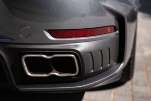 포르쉐 992.2 터보 S 등장…하이브리드 파워로 노르트슐라이페 14초 단축