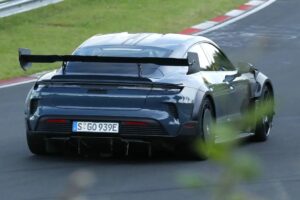 imgi 23 Porsche Taycan Turbo GT4 RS 011 pm3jfj 7