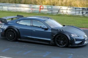 imgi 18 Porsche Taycan Turbo GT4 RS 005 wstuap 2