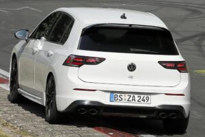 폭스바겐, 사상 가장 강력한 골프 R 개발 중