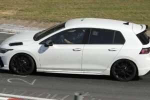 폭스바겐, 사상 가장 강력한 골프 R 개발 중